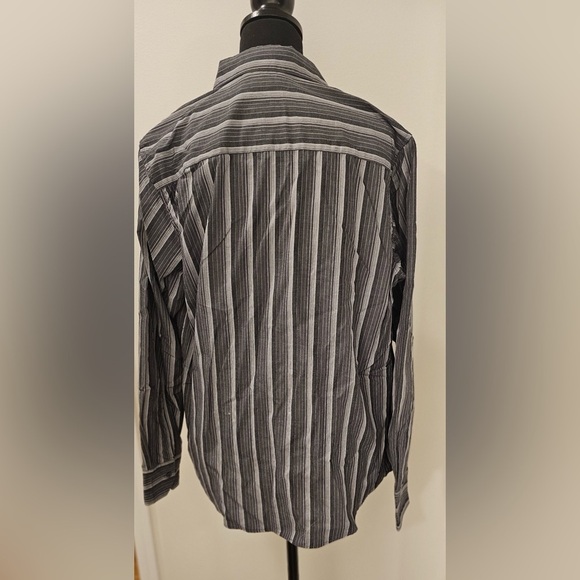 Elliott Men’s Black and Gray Striped Button-Down Shirt - Size M - Picture 2 of 6